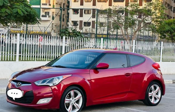 Hyundai – Veloster – 2014 – 13000 AED